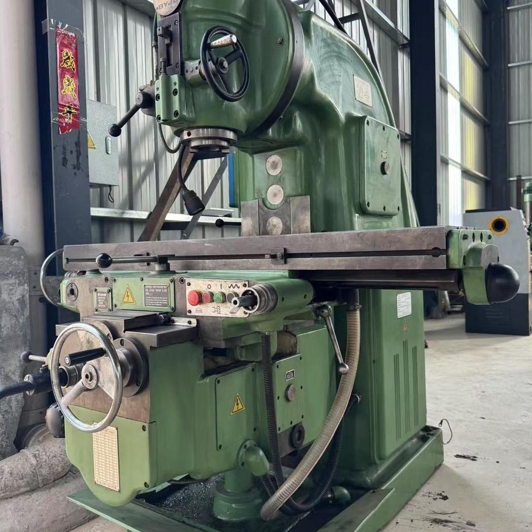 XA5032 Vertical Knee-Type Milling Machine – 320mm Table Width - 图片 4