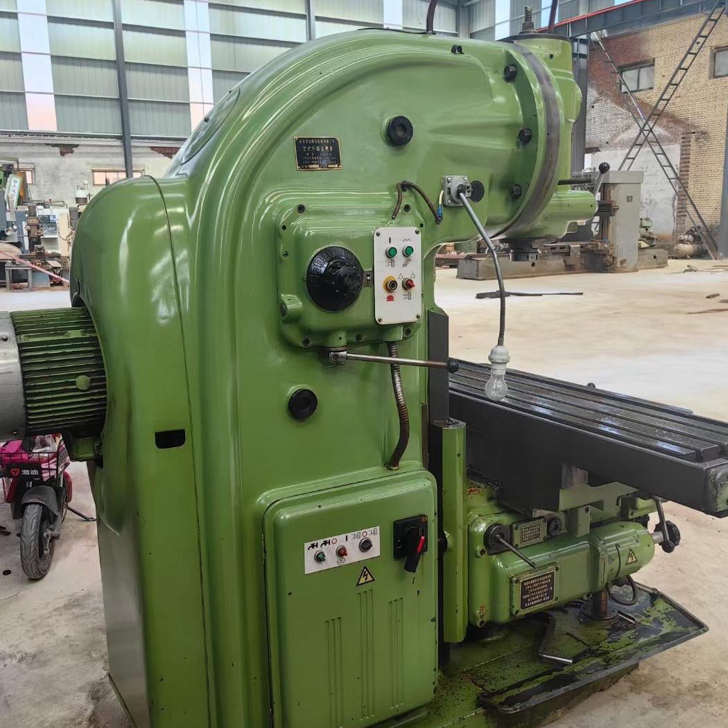 Beijing B1-400K Vertical Knee-Type Milling Machine - 图片 4