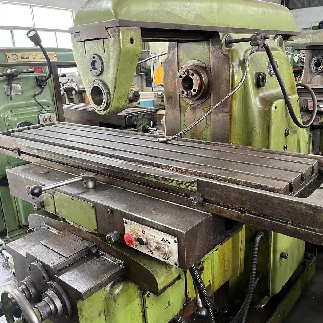 Beijing No.1 Machine Tool Plant B1-400W Universal Knee-Type Milling Machine - 图片 2