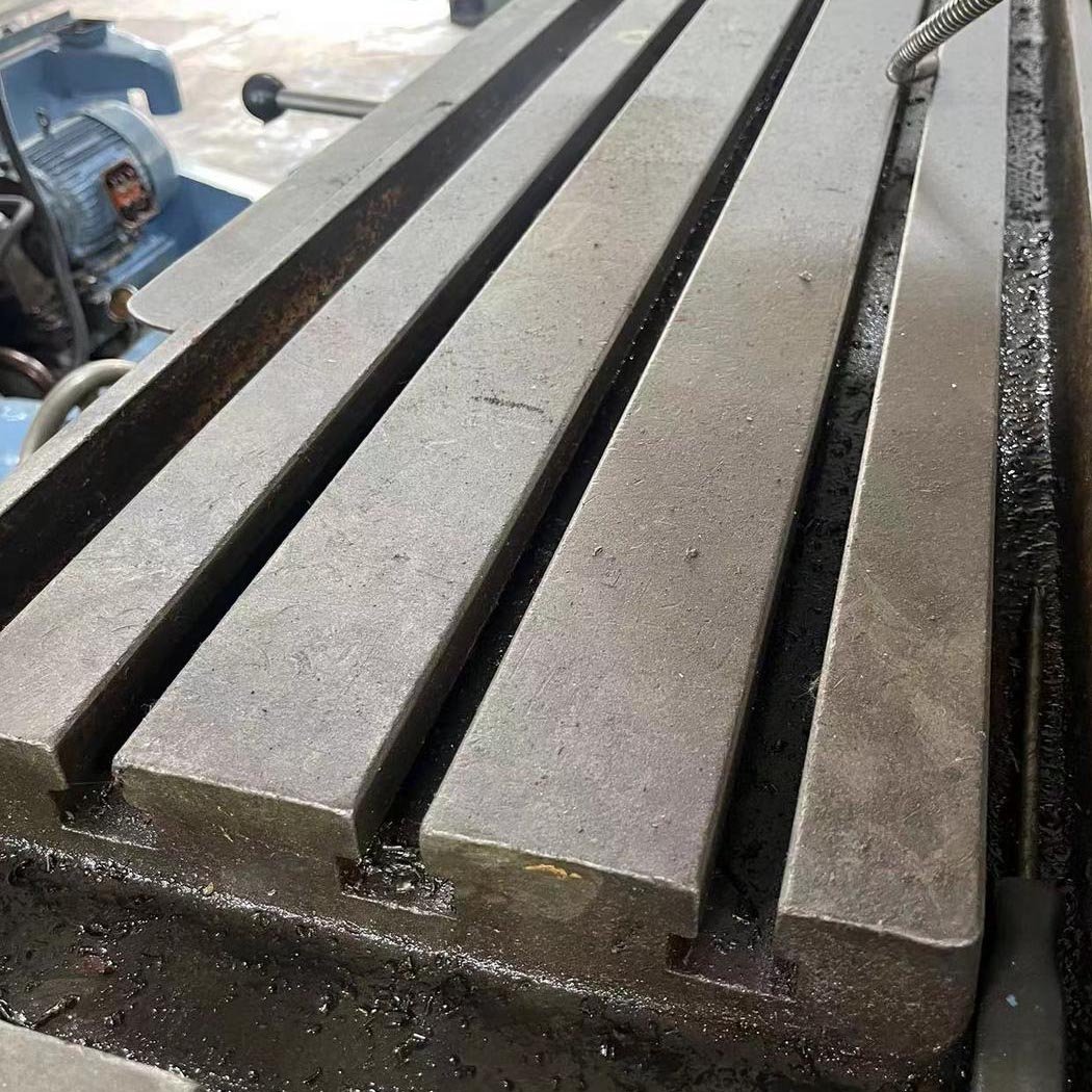 Beijing No.1 Machine Tool Plant B1-400W Universal Knee-Type Milling Machine - 图片 3